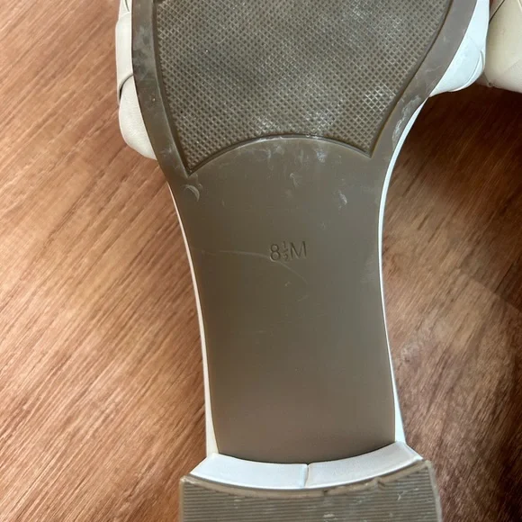 Marc Fisher Women's Woven White Sandals size 8.5 - Picture 6 of 7